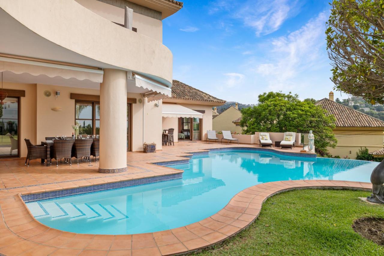מארבלה Luxury Villa Robledal By Mabiente - Views Of The Sea And The Golf Course מראה חיצוני תמונה