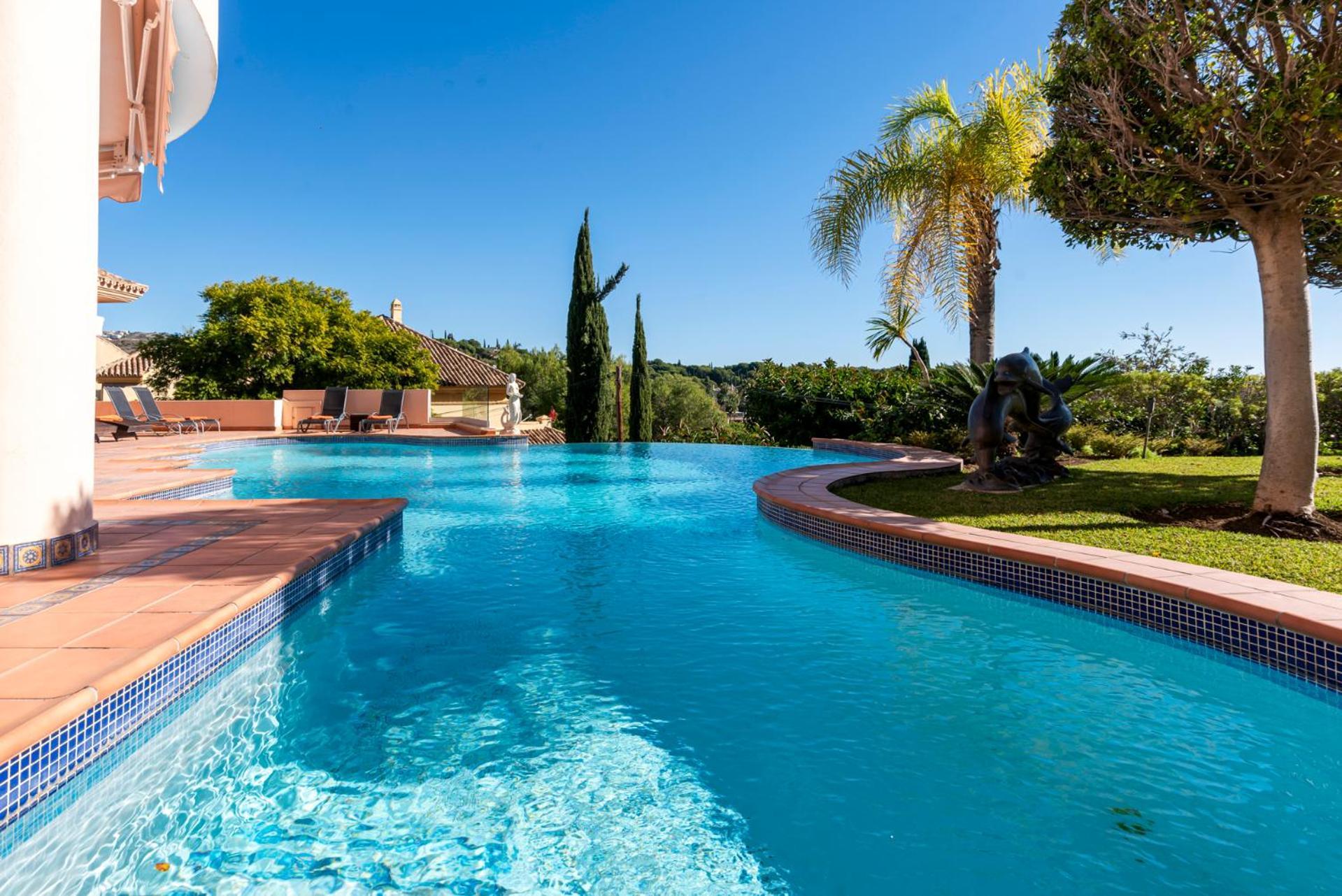 מארבלה Luxury Villa Robledal By Mabiente - Views Of The Sea And The Golf Course מראה חיצוני תמונה