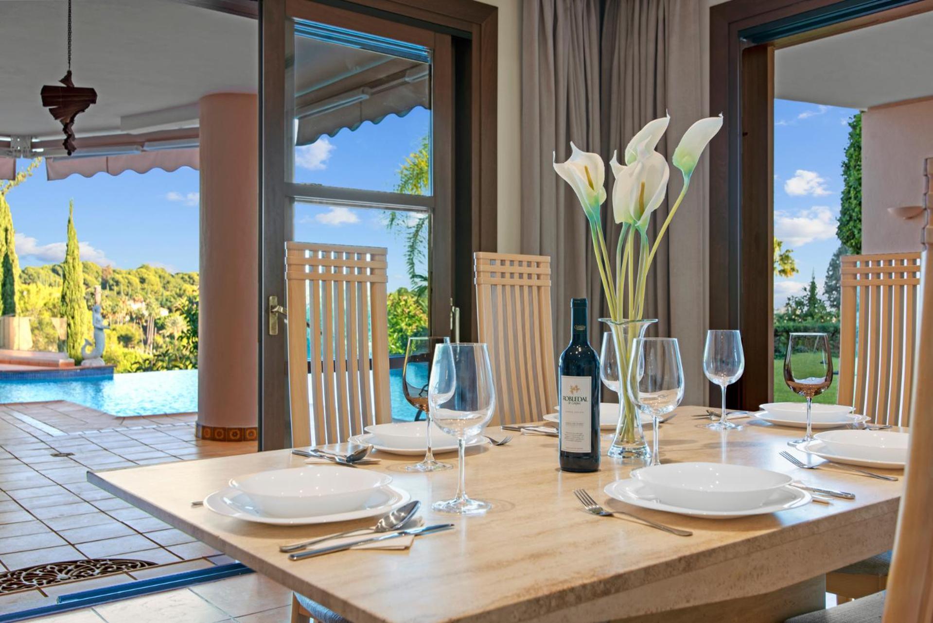 מארבלה Luxury Villa Robledal By Mabiente - Views Of The Sea And The Golf Course מראה חיצוני תמונה